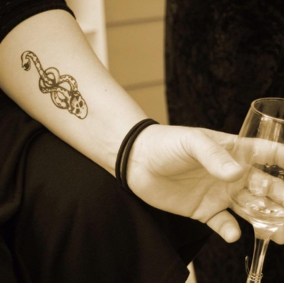 🐍 Harry Potter Death Eaters - Dark Mark Temporary Tattoo - Large Size - Picture 3 of 6